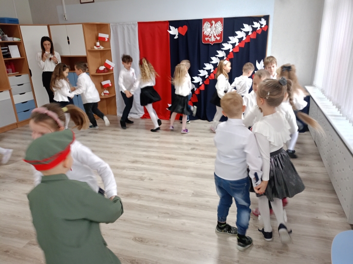 APEL PATRIOTYCZNY DLA SENIORÓW