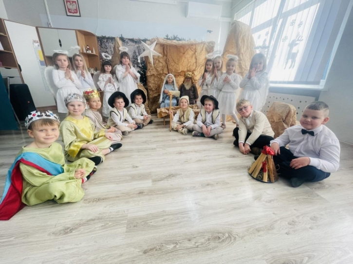 PRZEDSZKOLNE JASEŁKA